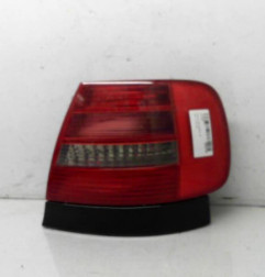 Feu arriere principal droit (feux) AUDI A4 1 Photo n°1