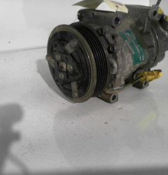 Compresseur clim PEUGEOT 206 Photo n°3