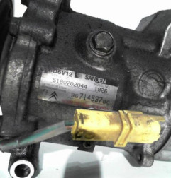 Compresseur clim PEUGEOT 206+ Photo n°3