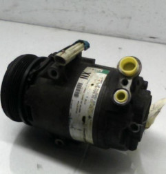 Compresseur clim OPEL MERIVA A Photo n°6