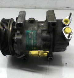 Compresseur clim PEUGEOT 307 Photo n°1