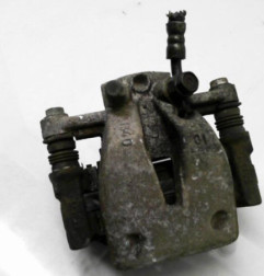 Etrier arriere droit (freinage) TOYOTA AVENSIS 2 Photo n°4