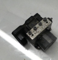 Bloc ABS (freins anti-blocage) VOLKSWAGEN POLO 5 Photo n°3