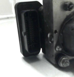 Bloc ABS (freins anti-blocage) VOLKSWAGEN POLO 5 Photo n°5