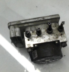 Bloc ABS (freins anti-blocage) CITROEN C3 2 Photo n°6