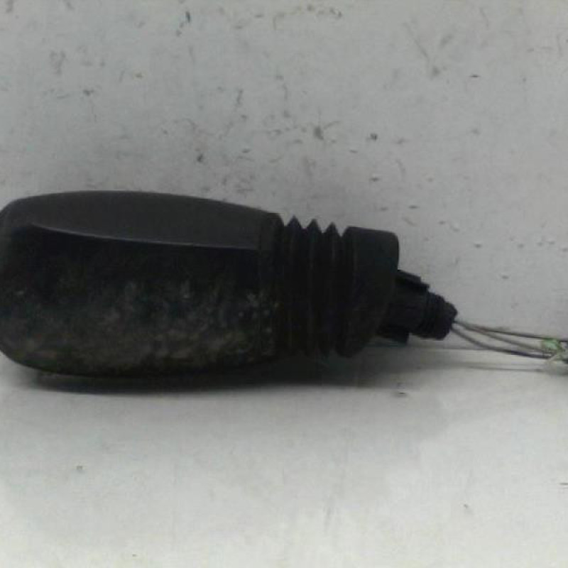 Retroviseur droit FIAT PUNTO 2