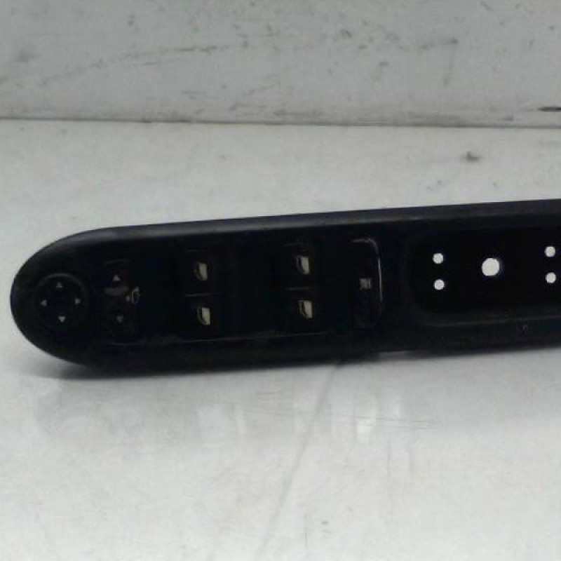 Interrupteur de leve vitre avant gauche PEUGEOT 407