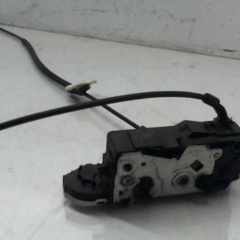 Serrure avant droit PEUGEOT 207+