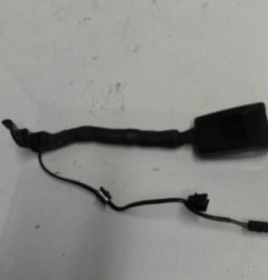 Attache ceinture avant droit VOLKSWAGEN TOURAN 1 Photo n°4