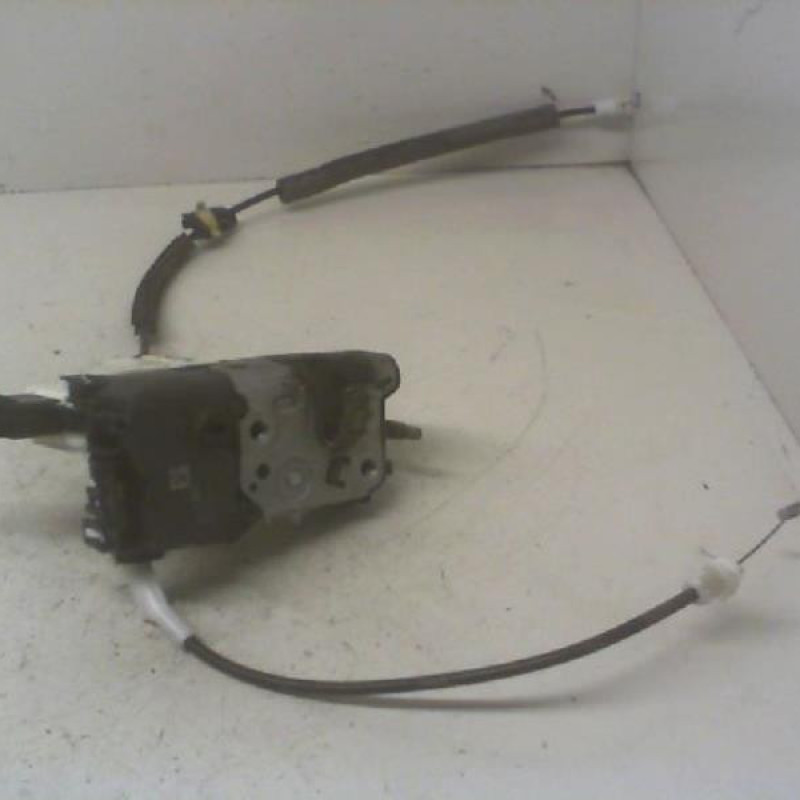 Serrure avant droit PEUGEOT PARTNER 2