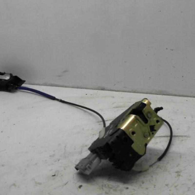 Serrure arriere droit PEUGEOT 407