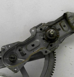 Leve vitre mecanique arriere gauche PEUGEOT 205 Photo n°5