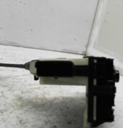 Serrure arriere droit PEUGEOT 208 1 Photo n°5