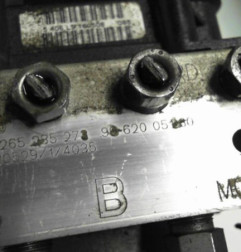 Bloc ABS (freins anti-blocage) PEUGEOT 407 Photo n°6