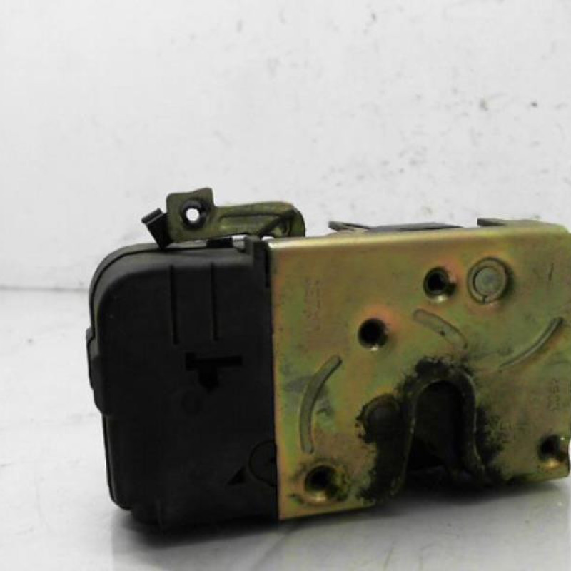 Serrure avant droit PEUGEOT 206