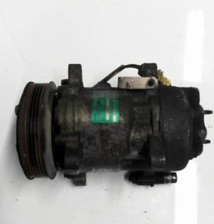 Compresseur clim PEUGEOT 307 Photo n°4