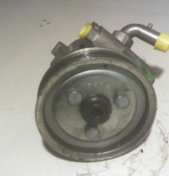 Pompe de direction PEUGEOT BIPPER Photo n°5