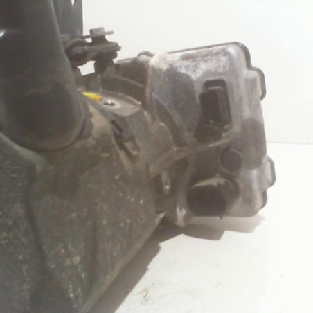 Pompe de direction PEUGEOT 308 1