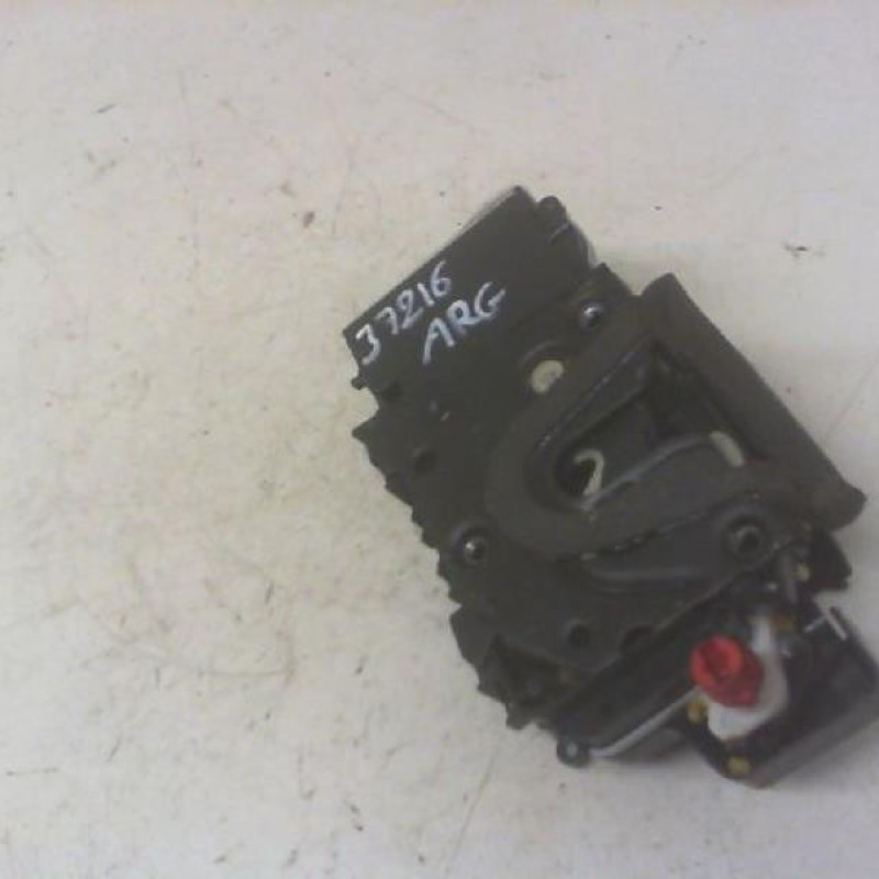 Serrure arriere gauche PEUGEOT 607