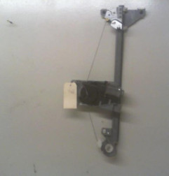 Leve vitre electrique arriere gauche PEUGEOT 307 Photo n°1