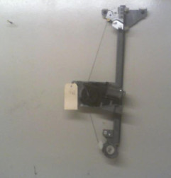 Leve vitre electrique arriere gauche PEUGEOT 307 Photo n°4