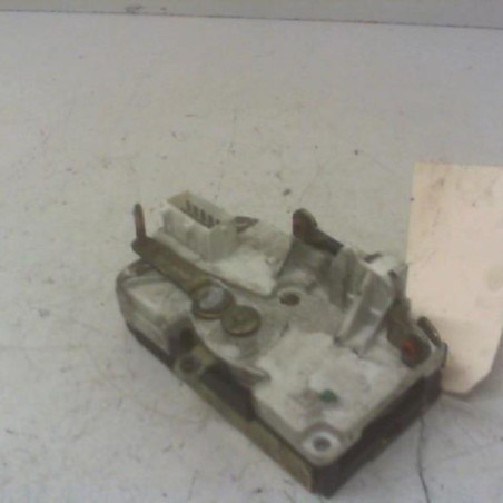 Serrure avant droit PEUGEOT 806