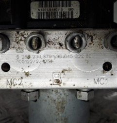 Bloc ABS (freins anti-blocage) PEUGEOT 3008 1 Photo n°3