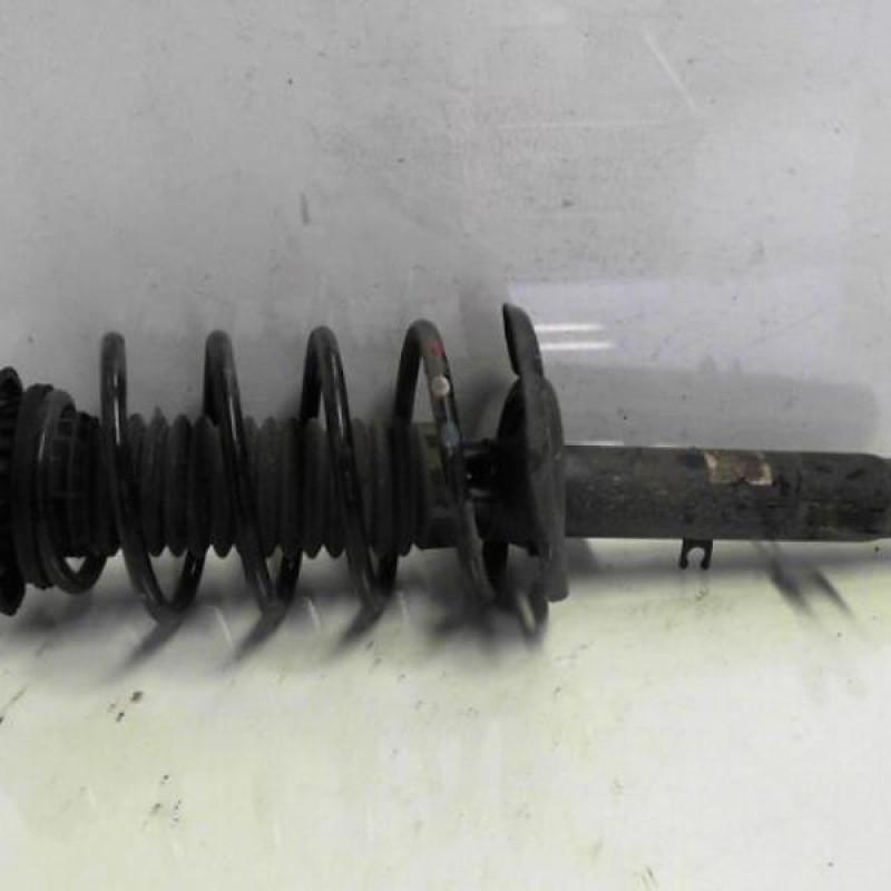 Amortisseur avant droit PEUGEOT 208 1