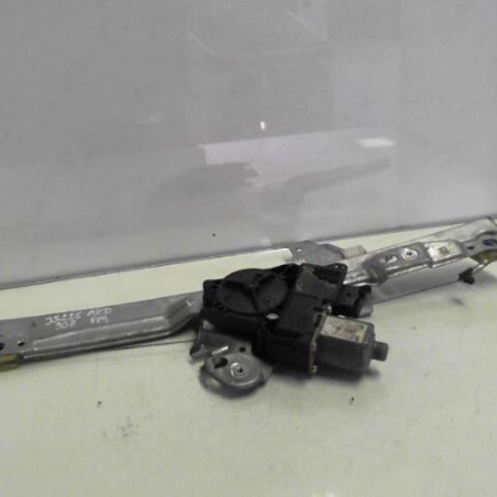 Leve vitre electrique avant droit PEUGEOT 308 1 Photo n°1