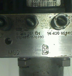 Bloc ABS (freins anti-blocage) PEUGEOT 407 Photo n°3