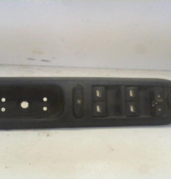 Interrupteur de leve vitre avant gauche PEUGEOT 407 Photo n°3