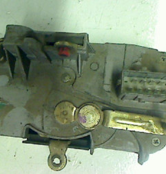 Serrure avant gauche PEUGEOT 806