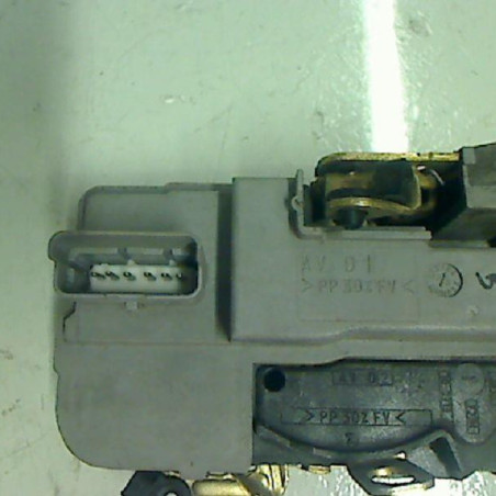 Serrure avant droit PEUGEOT 206