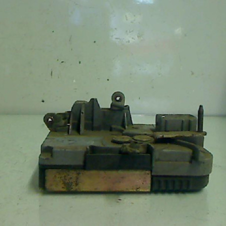 Serrure avant gauche PEUGEOT 806 Photo n°1