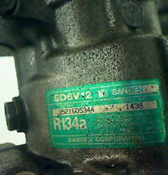 Compresseur clim PEUGEOT 206 Photo n°3