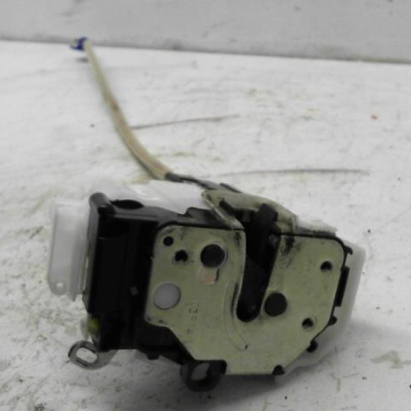 Serrure avant droit CITROEN NEMO