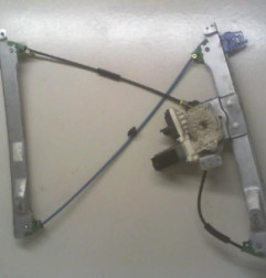 Leve vitre electrique avant gauche CITROEN C2 Photo n°1