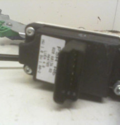 Leve vitre electrique avant gauche CITROEN C2 Photo n°3