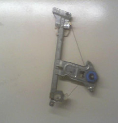 Leve vitre mecanique arriere gauche CITROEN XSARA Photo n°4