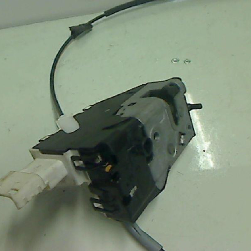 Serrure avant droit CITROEN C4