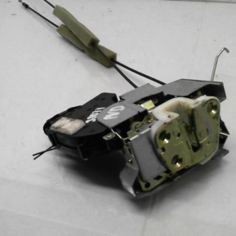 Serrure avant droit SUBARU LEGACY 4