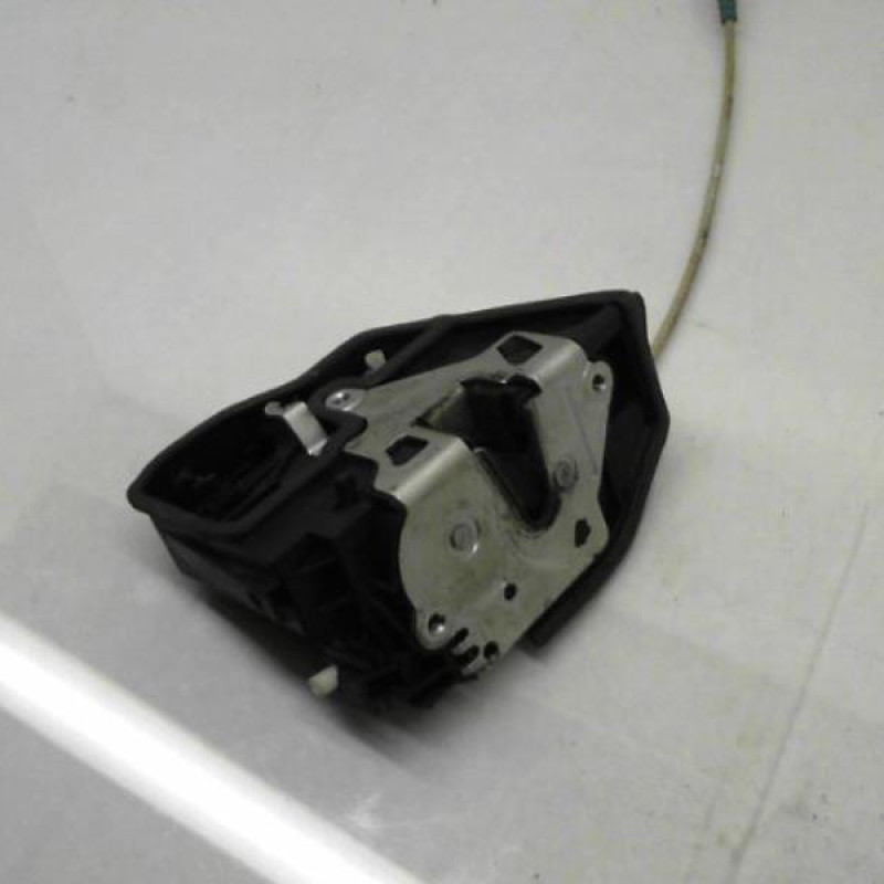 Serrure arriere droit BMW SERIE 1 E87