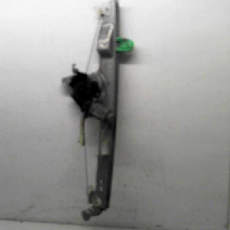 Leve vitre electrique avant droit RENAULT SCENIC 2