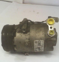 Compresseur clim OPEL ZAFIRA B Photo n°1