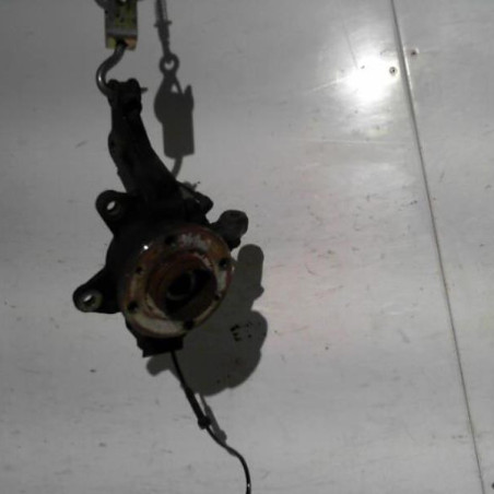 Fusee avant gauche RENAULT CLIO 4