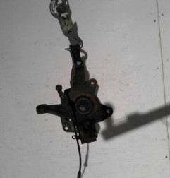 Fusee avant gauche RENAULT CLIO 4 Photo n°3