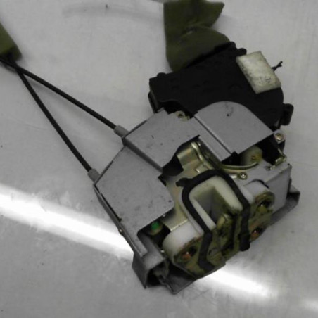 Serrure avant gauche SUBARU LEGACY 4