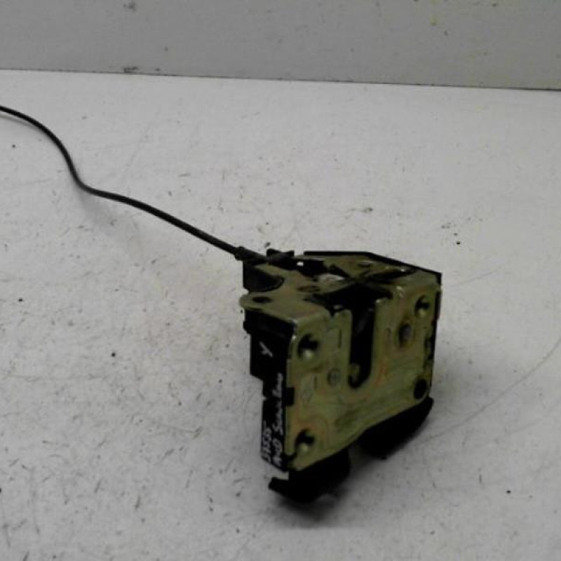 Serrure avant droit RENAULT SCENIC 1