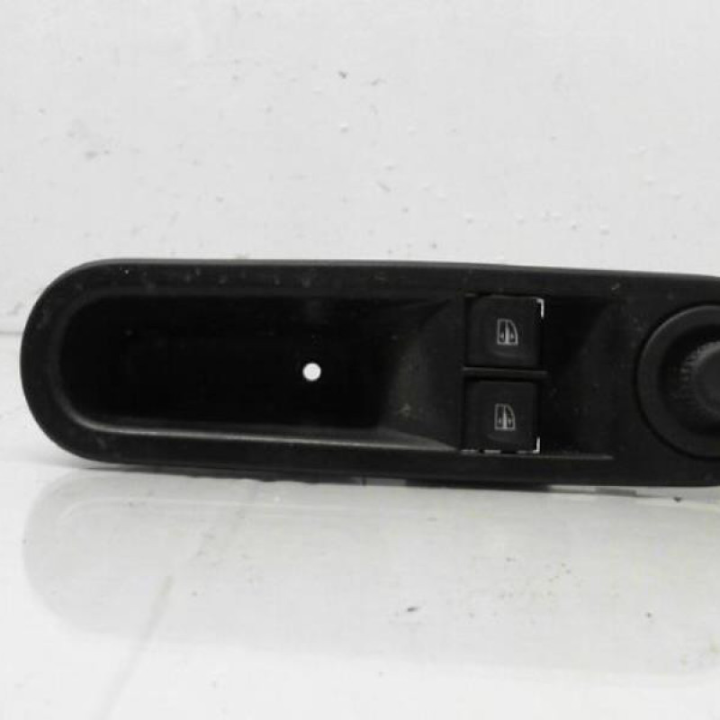 Interrupteur de leve vitre avant gauche RENAULT TWINGO 3