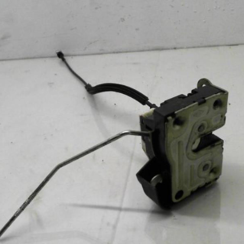 Serrure avant droit RENAULT CLIO 2 CAMPUS